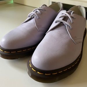 Dr. Martens Womens Size 7 Oxfords 23722 Liliac Leather 3 Eye Lace Up Shoes